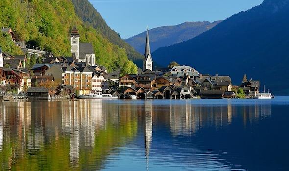 hallstatt_Vined_Pixabay.com.jpg