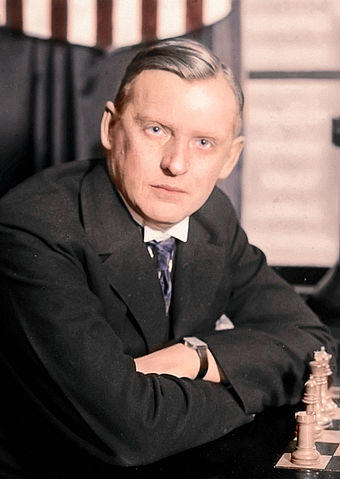 340px-Alexandre_Alekhine_Color.jpg