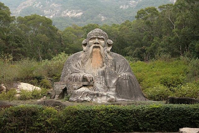 640px-Statue_of_Lao_Tzu_in_Quanzhou.jpg