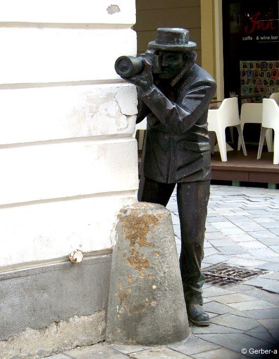 Der Gaffer und der Paaparazzi in Bratislava.jpg