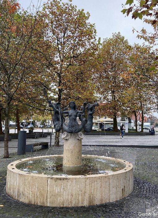 Neptunbrunnen in München Großhadern1.jpg