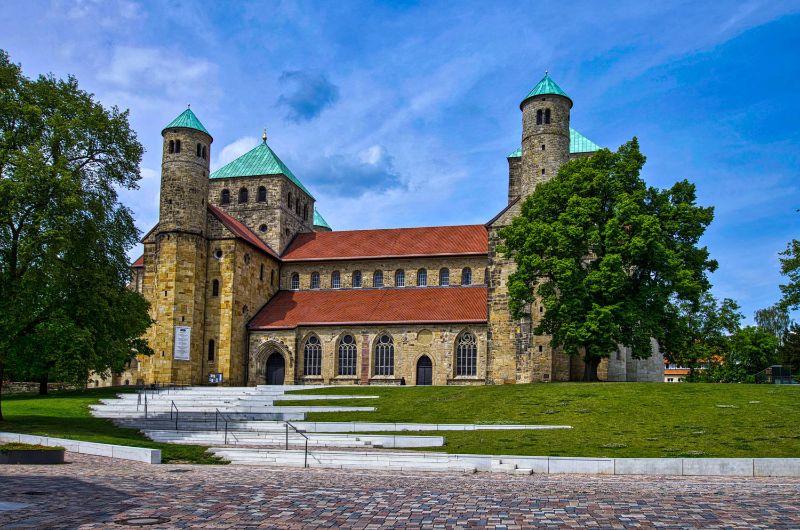 2014.06 Hildesheim mit Michaeliskirche-03.jpg