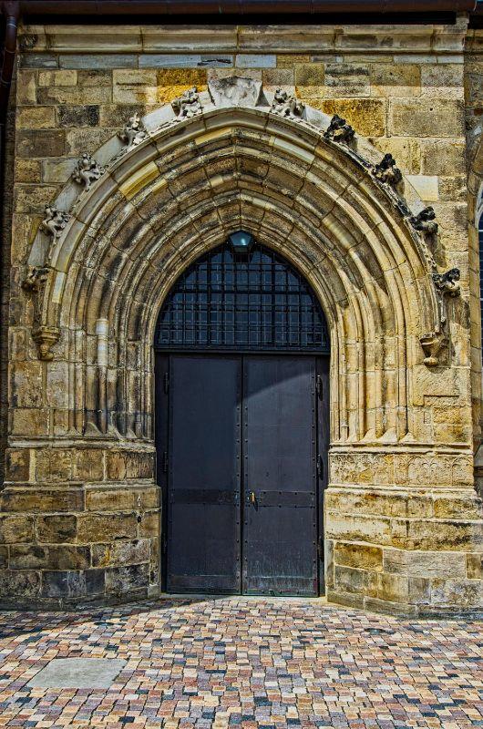 2014.06 Hildesheim mit Michaeliskirche-08.jpg