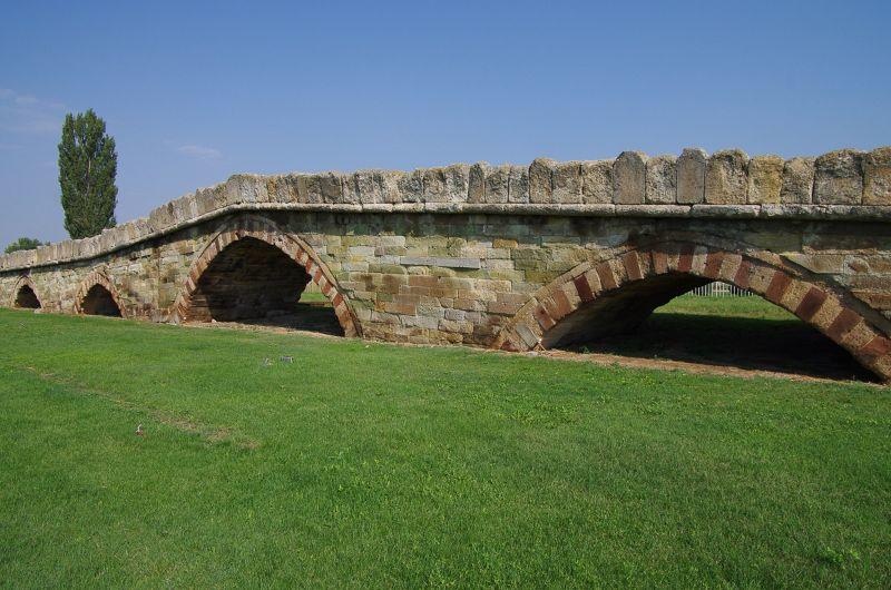  Steinbrücke in Vushtrria.jpg