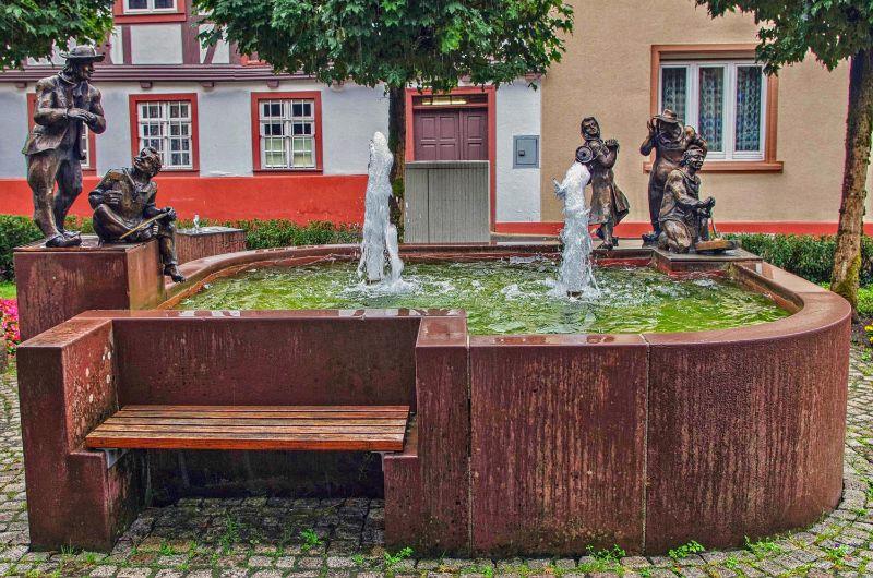 Brunnen in Oppenau : Schwarzwald.jpg