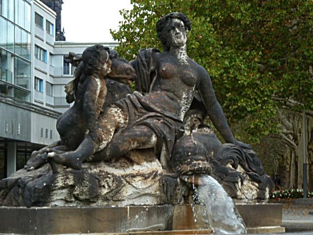 brunnen.erl.JPG