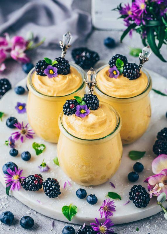 vegan-mousse-mango-dessert.jpg