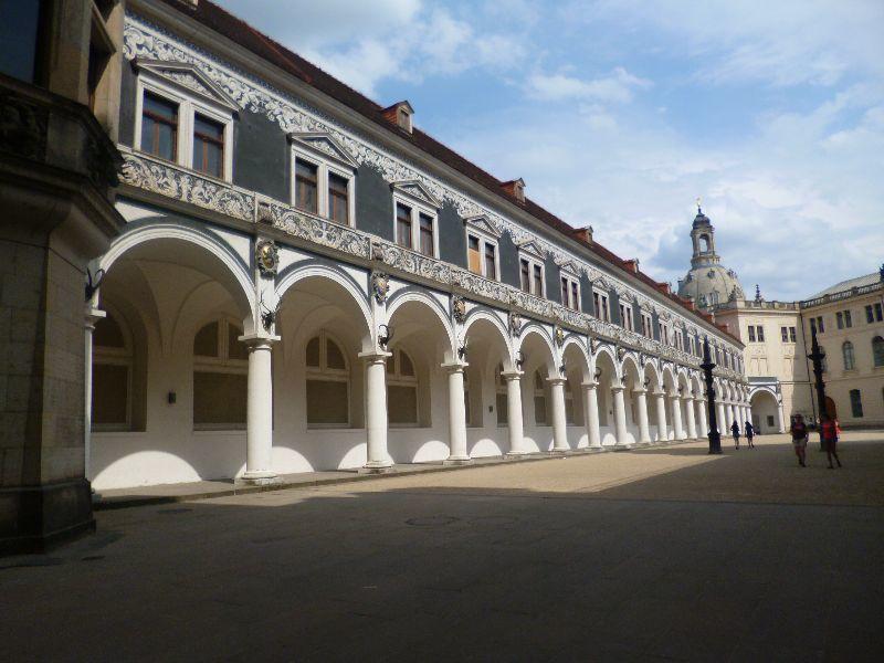 Bogenhalle im Stallhof Dresden