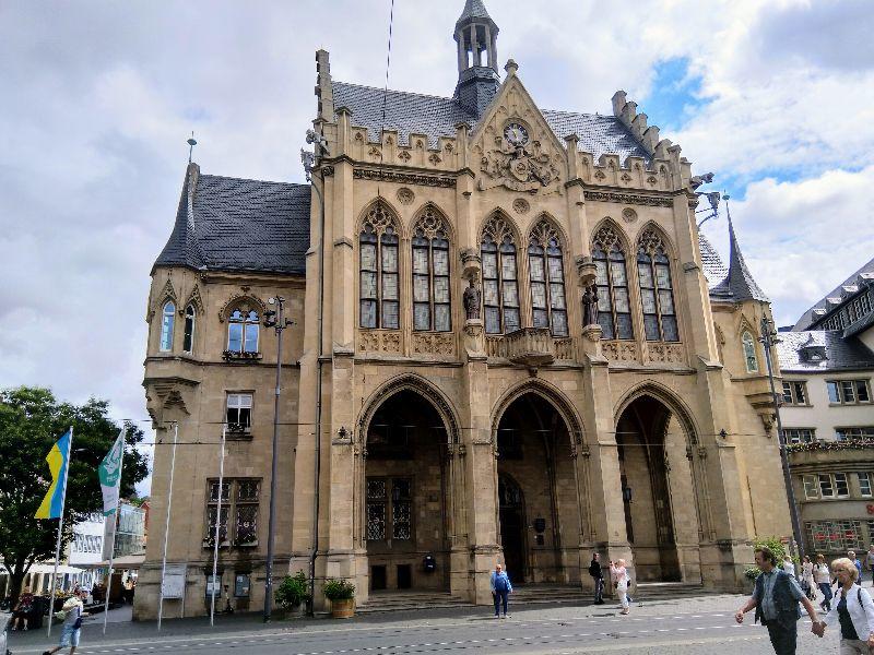 Fischmarkt Rathaus.jpg