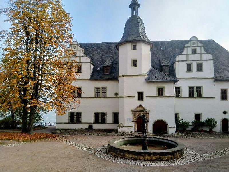 Renaissance-Schloss.jpg