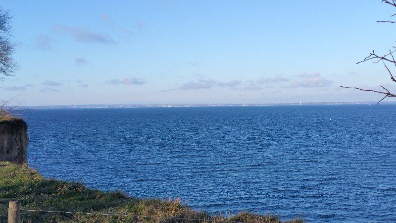 Blick vom Brodtener Ufer über die Bucht.jpg