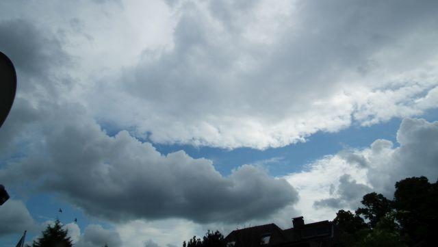 01 Wolken 03.06.2021.jpg