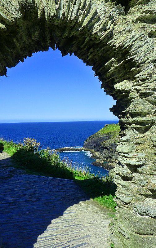 Tintagel-a.jpg