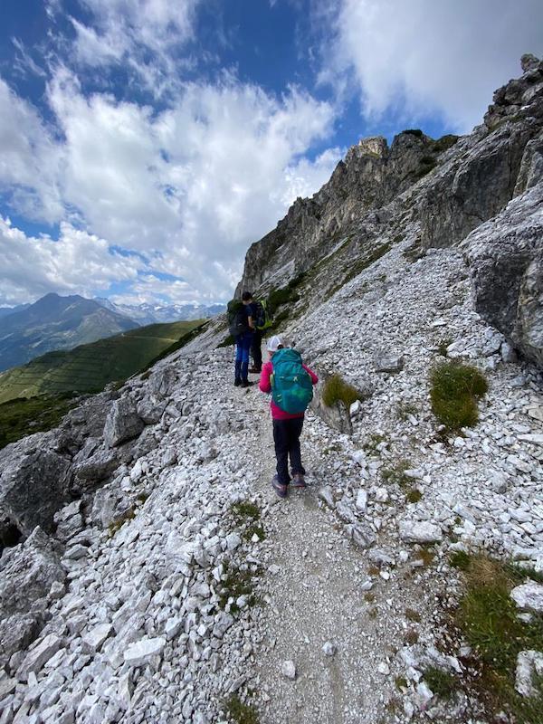 Becci auf Wanderschaft.jpeg