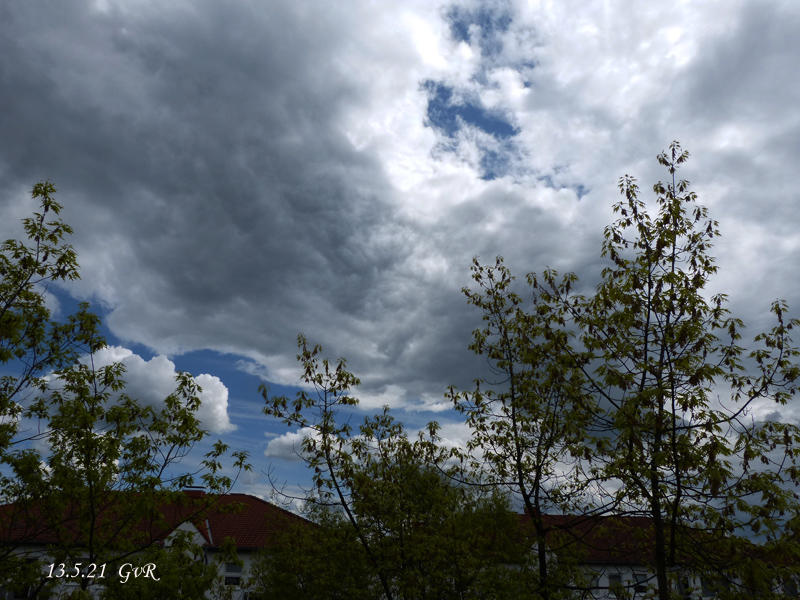 Himmel 13.5.21 005 Kopie.jpg