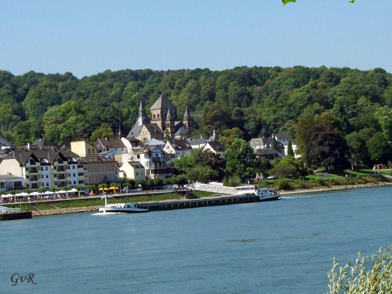 Rhein 013_bearbeitet-1.jpg