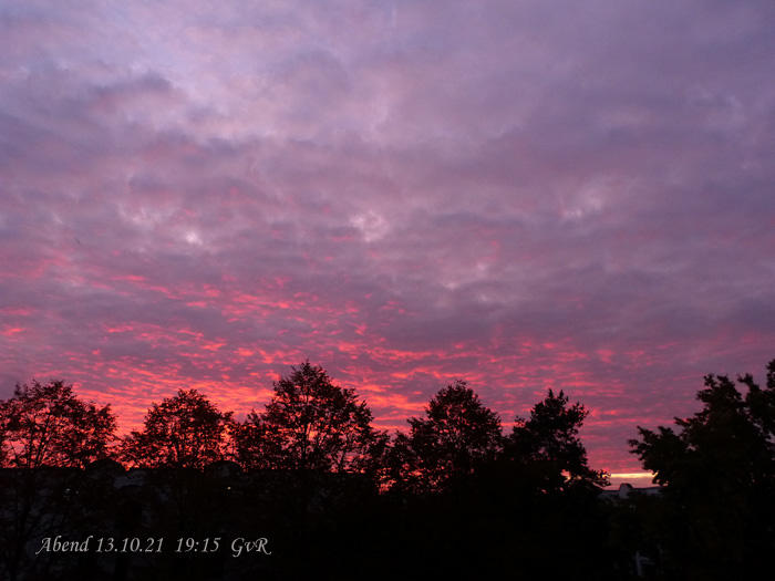 Sonnenuntergang 13.10.21 005 Kopie.jpg