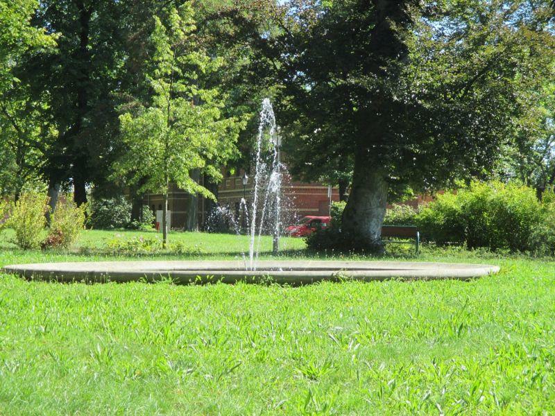 springbrunnen altscherbitz.JPG