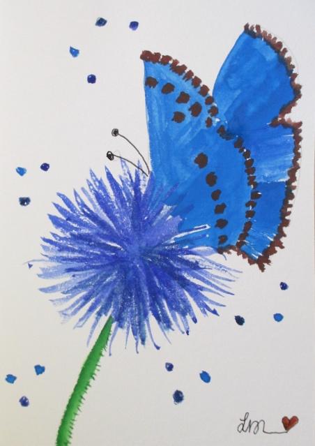 blume blau mit schmetterling neu.JPG