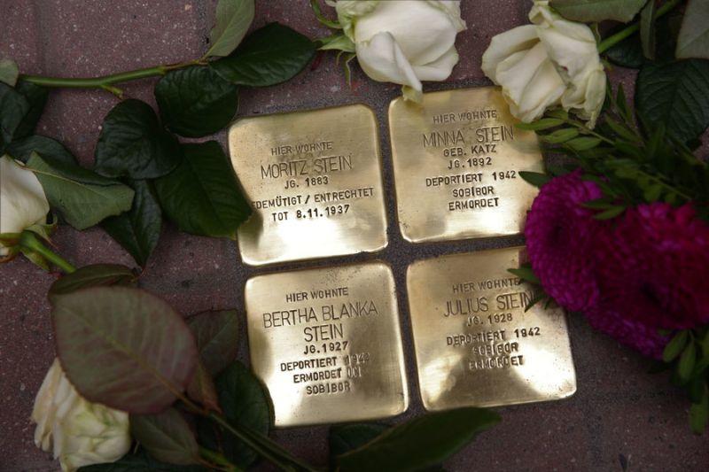 stolpersteine.jpg