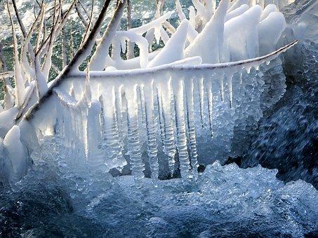 icicles-3157278__340.jpg