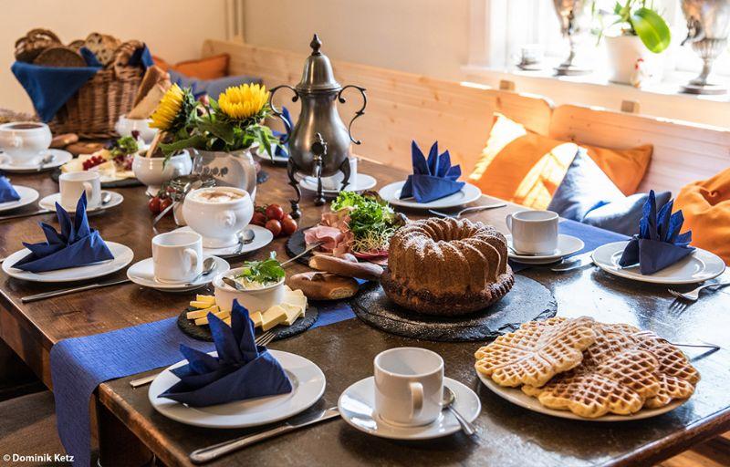 bergische-kaffeetafel.jpg