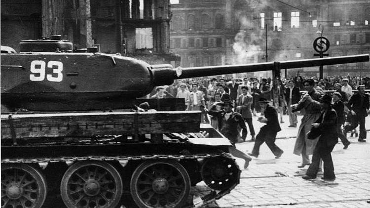 csm_17._Juni_1953-berlin-potsdamer-platz-bundesarchiv_2ae4885e28.jpeg