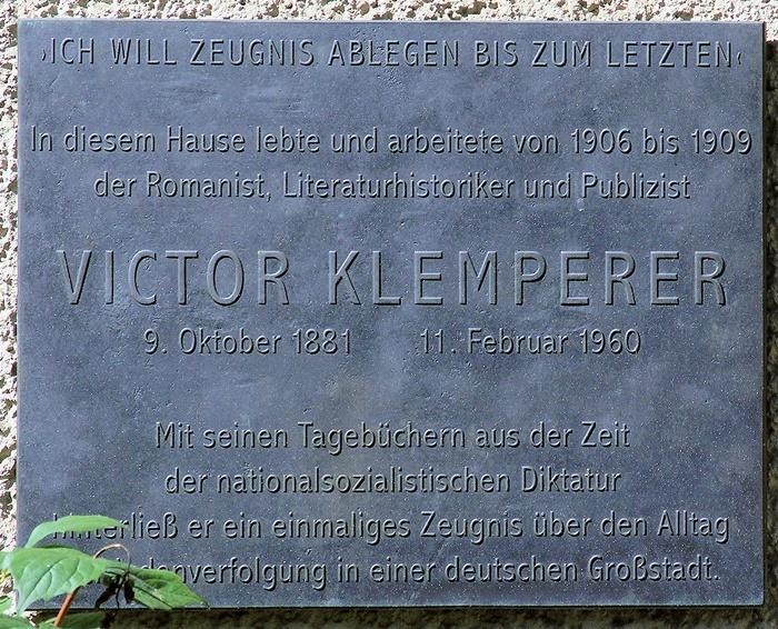 Klemperer-Gedenktafel_Weimarische_Str_6a_Vicktor_Klemperer.JPG