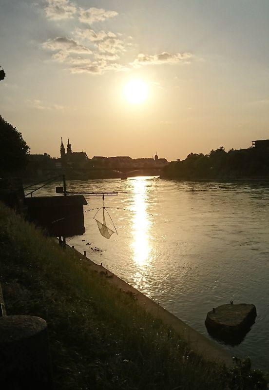 Basel in der Abendsonne 6.05,2018 - um 19,45 Uhr.jpg