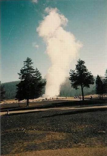 Old-Faithful.jpg