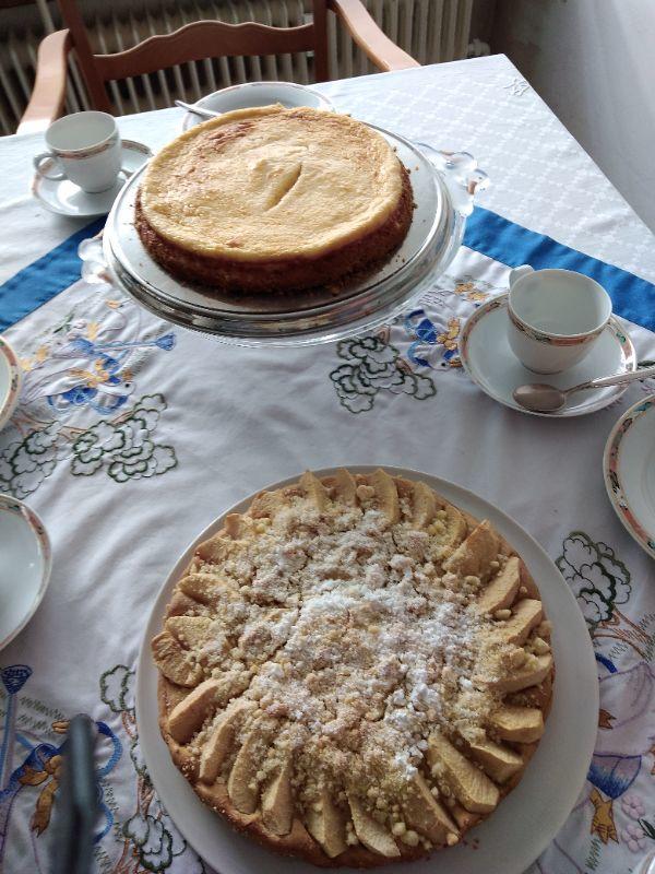 Apfel- + Käsekuchen.jpg